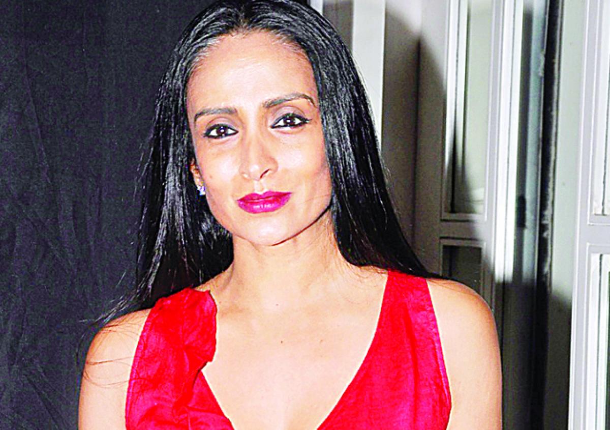 Suchitra Pillai gets busy